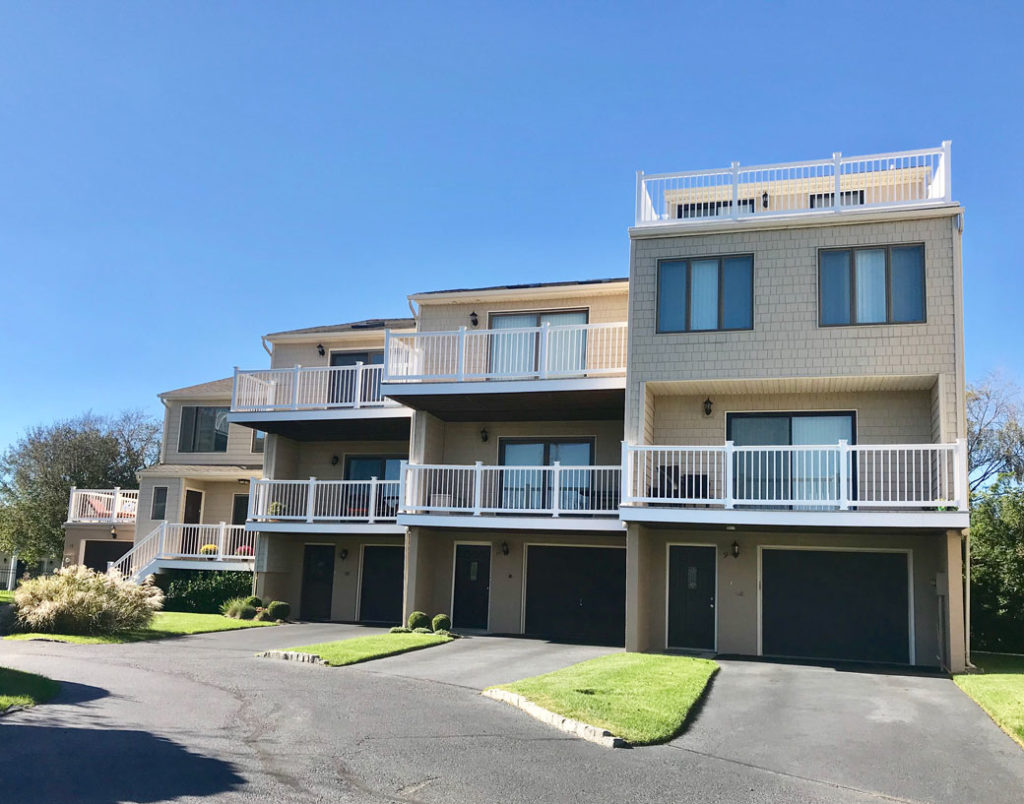 Monmouth Commons Townhomes - Monmouth Beach, NJ